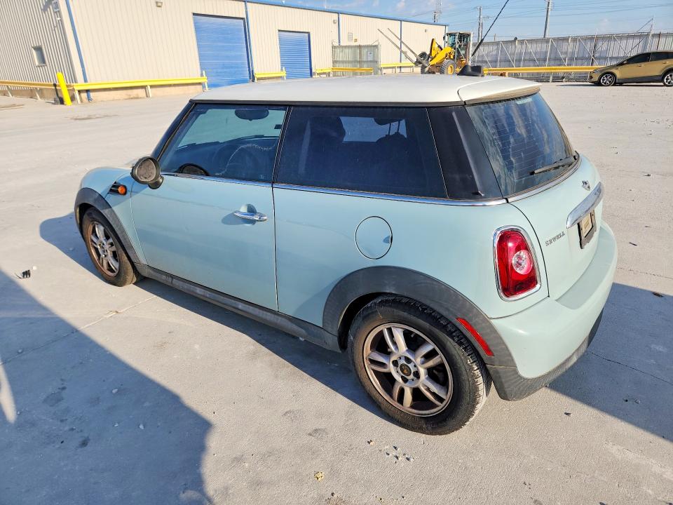 2013 Mini Cooper მანქანა იყიდება აუქციონზე, vin: WMWSU3C50DT687682, აუქციონის ნომერი: 68178096