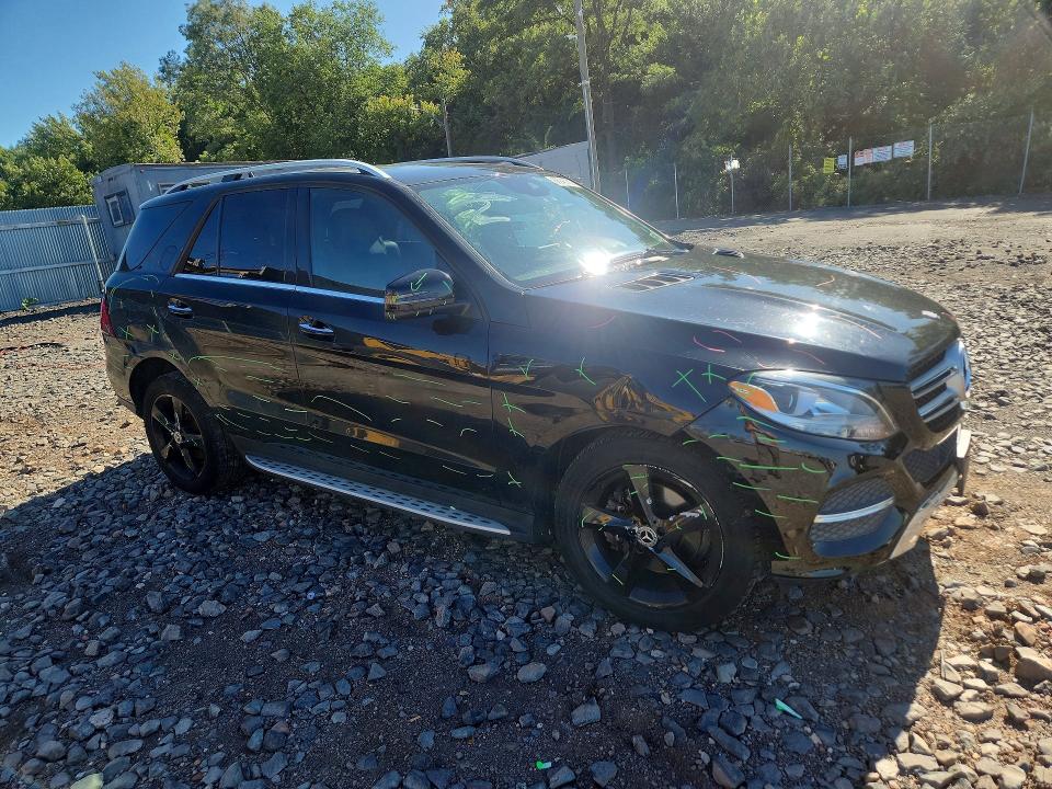 68948126 :رقم المزاد ، 4JGDA5HB7HA857807 vin ، 2017 Mercedes-benz Gle مزاد بيع