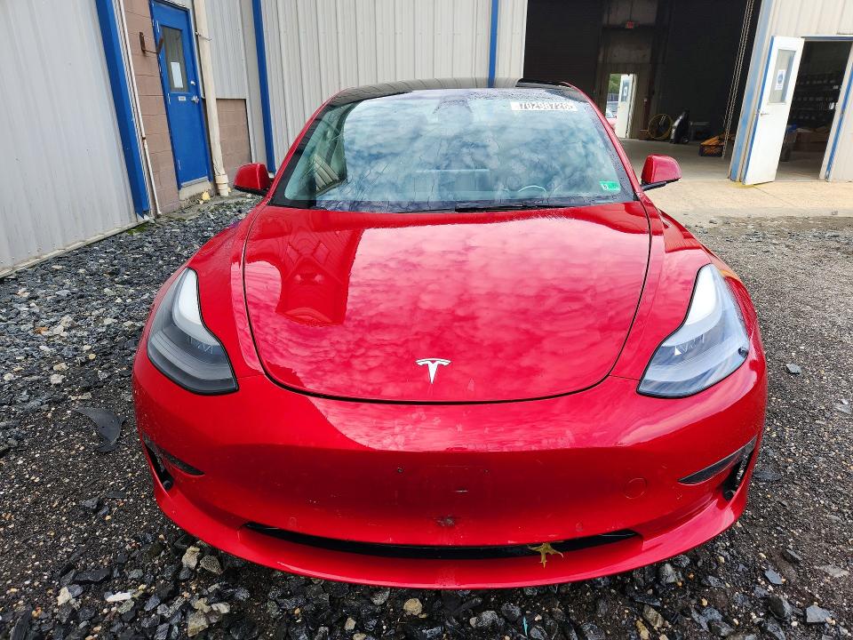 2022 Tesla Model 3 მანქანა იყიდება აუქციონზე, vin: 5YJ3E1EAXNF188301, აუქციონის ნომერი: 70298726