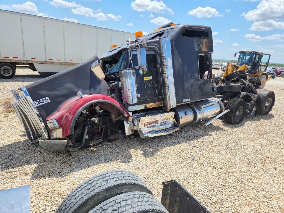Auction sale of the 2020 Kenworth Construction, vin: 1XKWP4EX2LR399582, lot number: 67346016