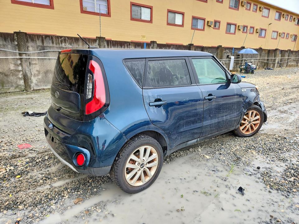 Продажа на аукционе авто 2018 Kia Soul, vin: KNDJP3A50J7523006, номер лота: 70741676