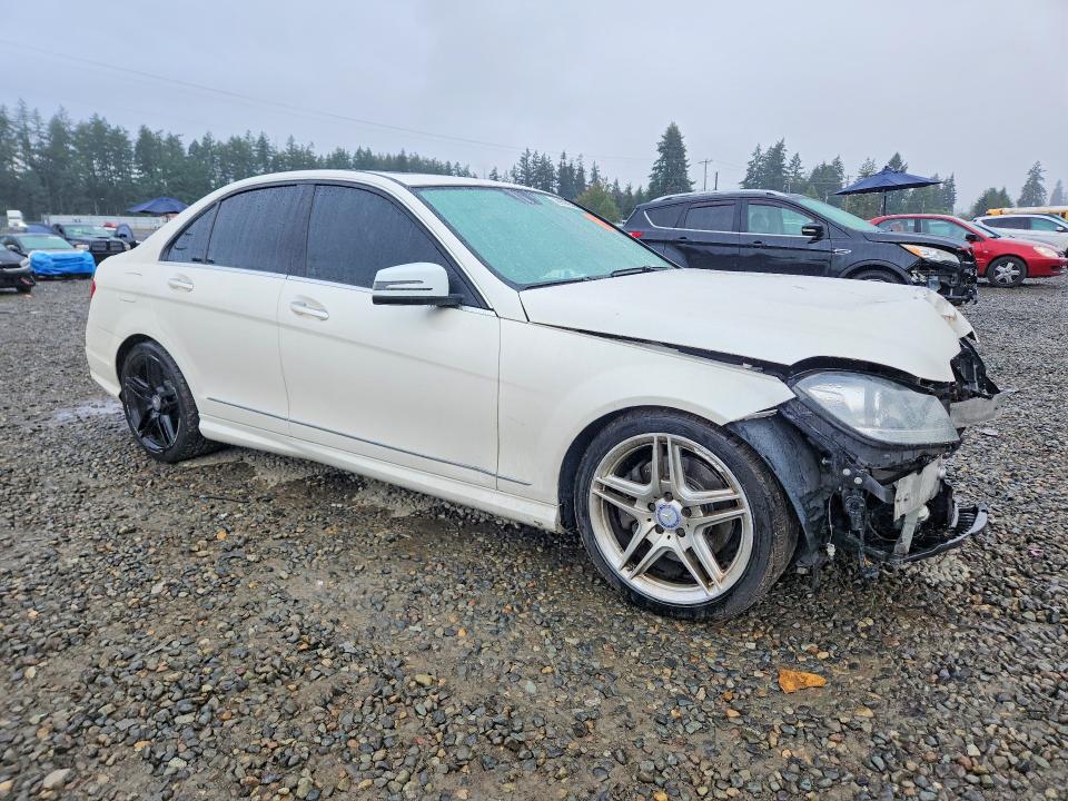 Продажа на аукционе авто 2013 Mercedes-benz C, vin: WDDGF8AB9DA800507, номер лота: 69763546