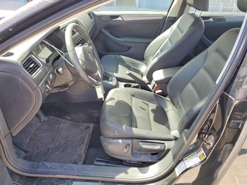 68825066 :رقم المزاد ، 3VWLL7AJ2EM227941 vin ، 2014 Volkswagen Jetta مزاد بيع