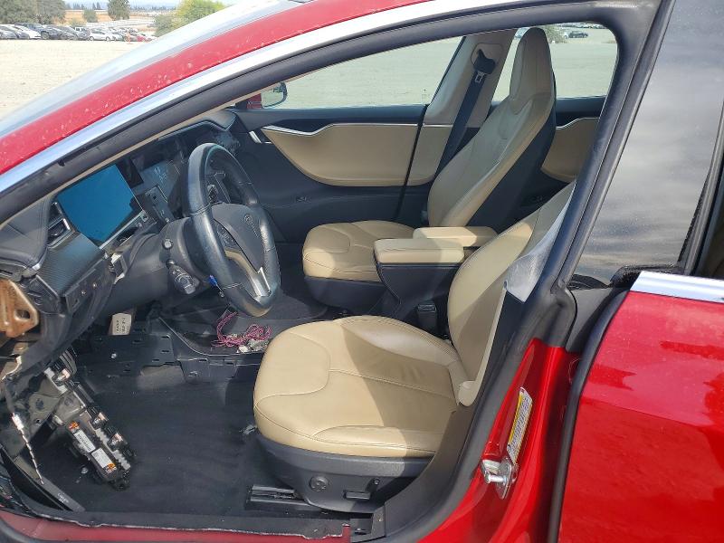 67612036 :رقم المزاد ، 5YJSA1CP8DFP22618 vin ، 2013 Tesla Model S مزاد بيع
