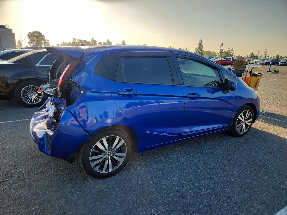 69513936 :رقم المزاد ، 3HGGK5H85FM727626 vin ، 2015 Honda Fit مزاد بيع