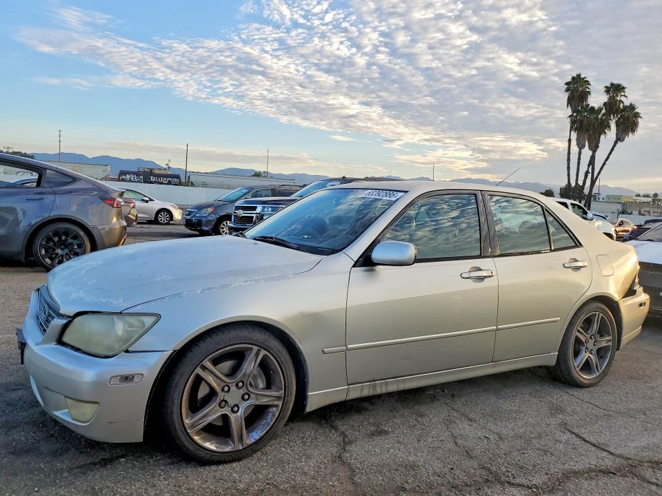 Aukcja sprzedaży 2001 Lexus Is, vin: JTHBD182710023171, numer aukcji: 68392886