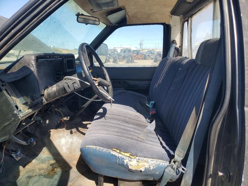 Auction sale of the 1989 Chevrolet Gmt-400, vin: 1GCFC24K3KE162607, lot number: 70900156