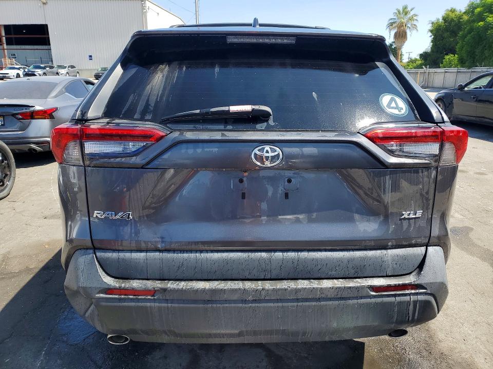 67235156 :رقم المزاد ، 2T3W1RFV3MC169690 vin ، 2021 Toyota Rav4 مزاد بيع