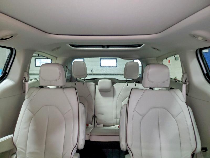 70737306 :رقم المزاد ، 2C4RC1GG6JR247456 vin ، 2018 Chrysler Pacifica مزاد بيع