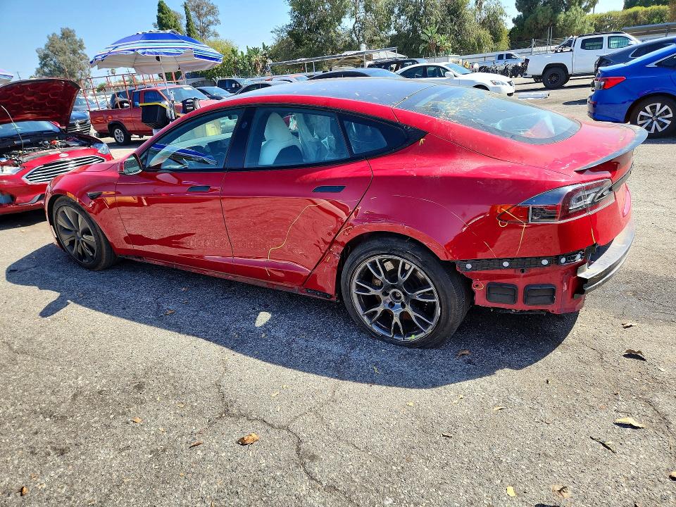 Продажа на аукционе авто 2022 Tesla Model S, vin: 5YJSA1E61NF470636, номер лота: 68894636