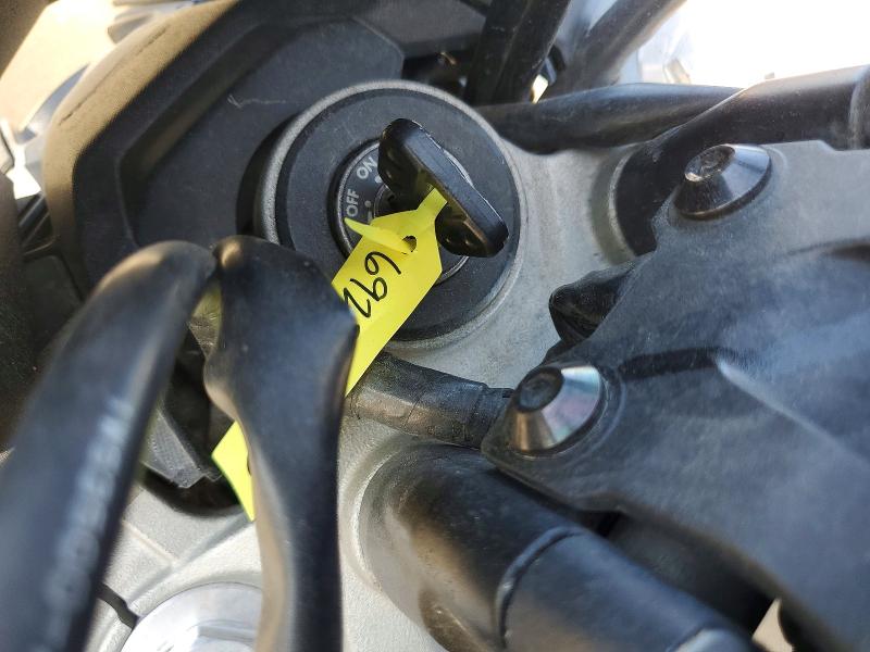 69230456 :رقم المزاد ، JYARM06YXFA000191 vin ، 2015 Yamaha Fz07 مزاد بيع