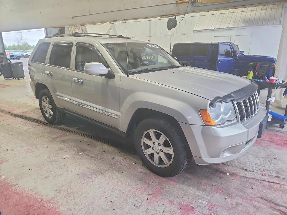 68649846 :رقم المزاد ، 1J4RR5GT4AC123238 vin ، 2010 Jeep Grand Cherokee مزاد بيع