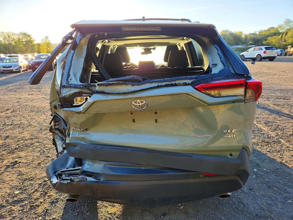 69732646 :رقم المزاد ، 2T3P1RFV3KC028796 vin ، 2019 Toyota Rav4 مزاد بيع