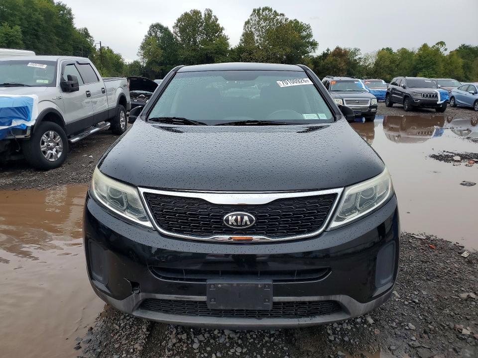 2015 Kia Sorento მანქანა იყიდება აუქციონზე, vin: 5XYKTCA63FG614712, აუქციონის ნომერი: 70100926