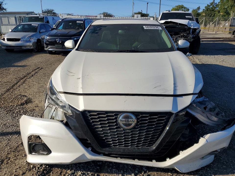 2019 Nissan Altima მანქანა იყიდება აუქციონზე, vin: 1N4BL4FW3KC128128, აუქციონის ნომერი: 68999296