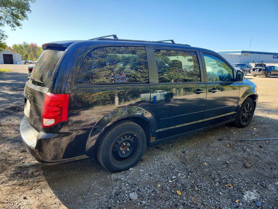 69591486 :رقم المزاد ، 2D4RN4DG6BR690582 vin ، 2011 Dodge Grand Caravan مزاد بيع