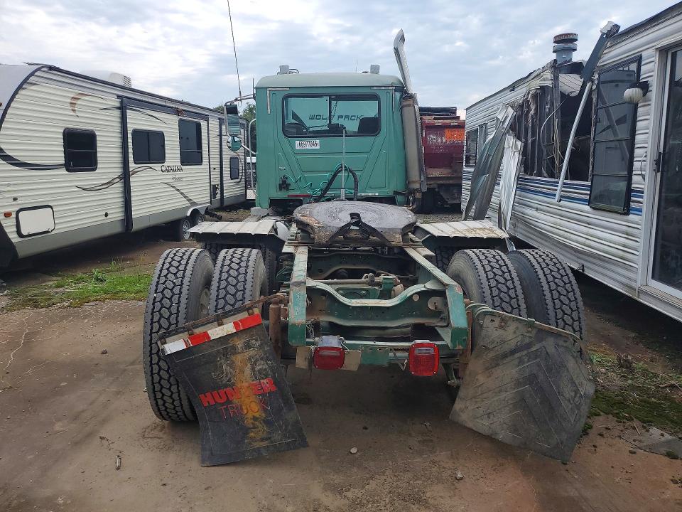 66977046 :رقم المزاد ، 1M2AG10Y54M013932 vin ، 2004 Mack 700 مزاد بيع