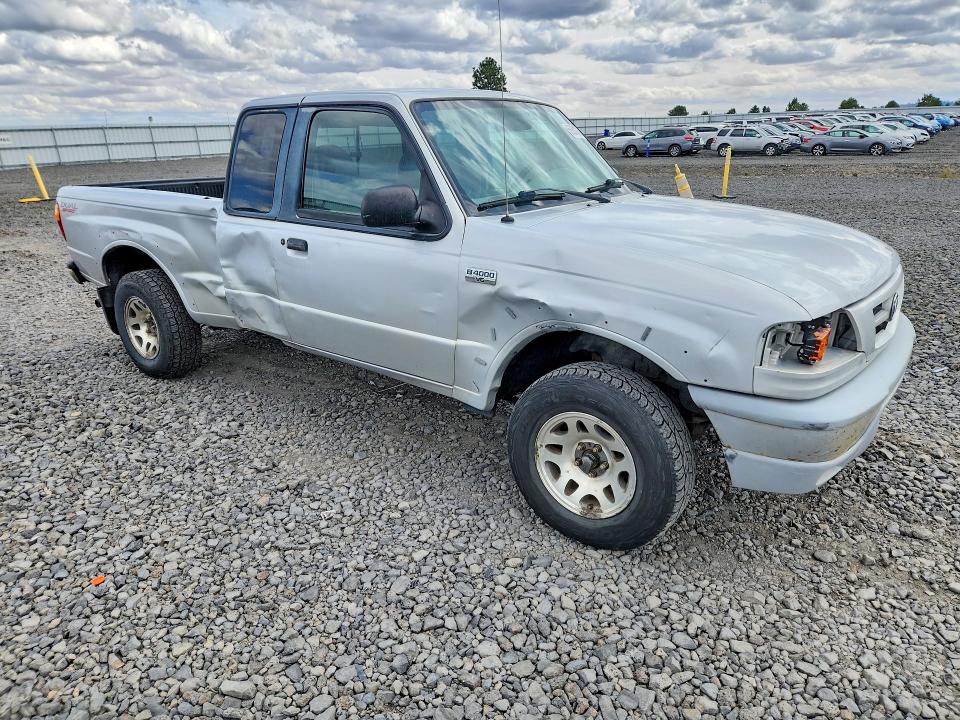 66851276 :رقم المزاد ، 4F4YR46E82TM24912 vin ، 2002 Mazda B4000 مزاد بيع