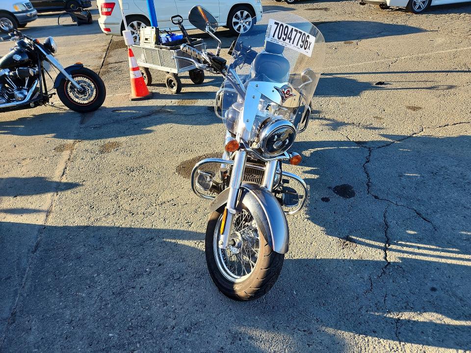 70947796 :رقم المزاد ، JKAVN2D16EA050080 vin ، 2014 Kawasaki Vn900 مزاد بيع
