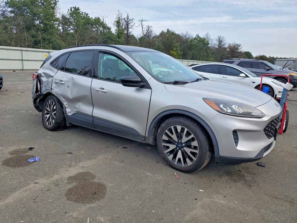 Продаж на аукціоні авто 2020 Ford Escape, vin: 1FMCU9BZXLUB81585, номер лоту: 69012616