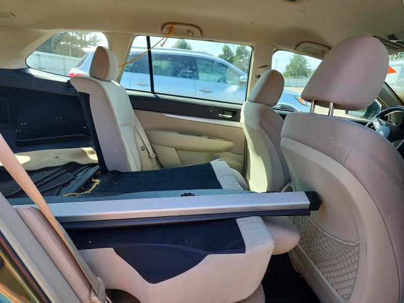 68932236 :رقم المزاد ، 4S4BRCAC1E3303010 vin ، 2014 Subaru Outback مزاد بيع