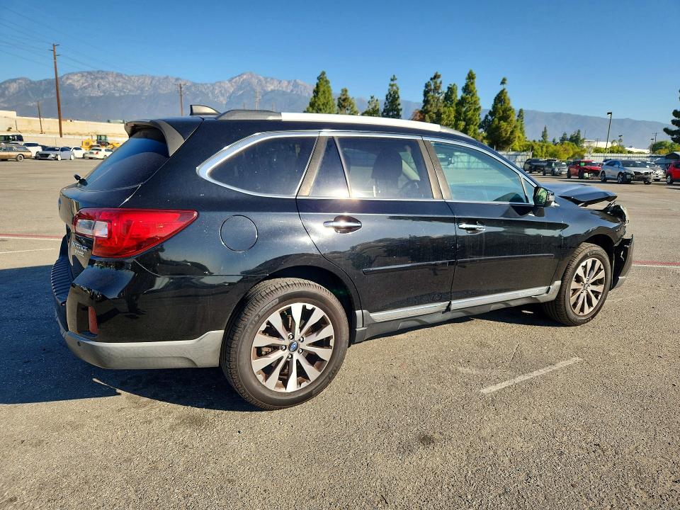 Продаж на аукціоні авто 2017 Subaru Outback, vin: 4S4BSATC8H3353445, номер лоту: 70075386