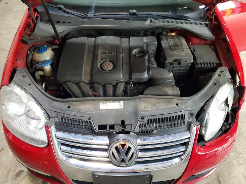 69352496 :رقم المزاد ، 3VWAX7AJ8AM112296 vin ، 2010 Volkswagen Jetta مزاد بيع