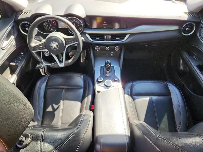 69967746 :رقم المزاد ، ZASFAKPN2J7B87407 vin ، 2018 Alfa Romeo Stelvio مزاد بيع
