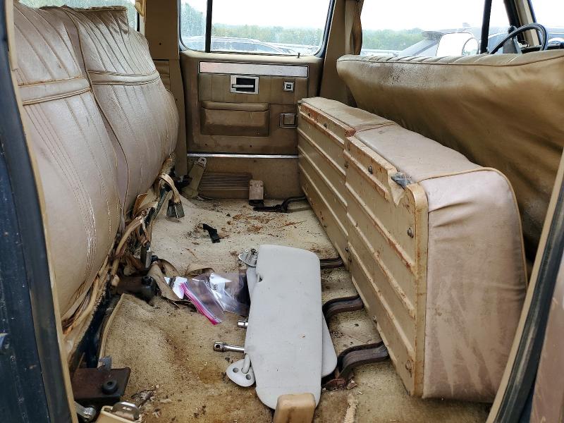 70981896 :رقم المزاد ، 1G5FK16C4CF511294 vin ، 1982 Gmc Suburban مزاد بيع