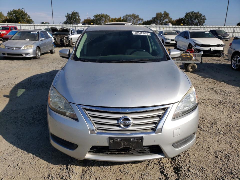 2015 Nissan Sentra მანქანა იყიდება აუქციონზე, vin: 3N1AB7AP2FY250683, აუქციონის ნომერი: 69580076