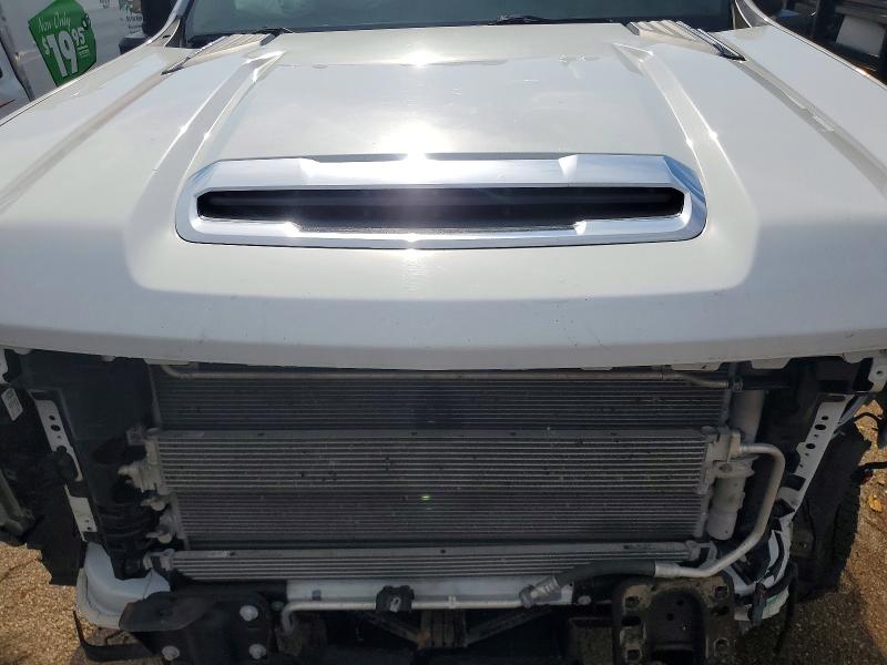 68742786 :رقم المزاد ، 1GB4YTEYXNF241938 vin ، 2022 Chevrolet Silverado مزاد بيع