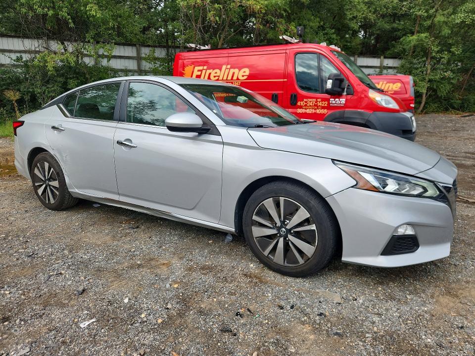 Продаж на аукціоні авто 2021 Nissan Altima, vin: 1N4BL4DV9MN415765, номер лоту: 69740566