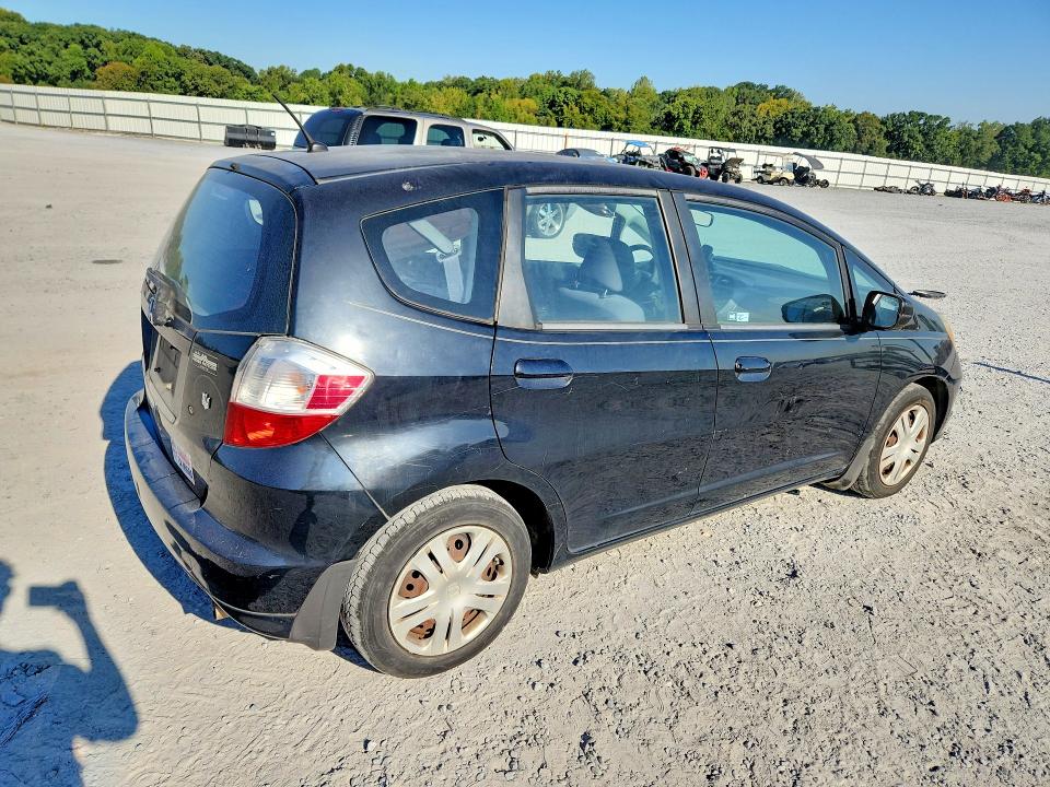 68945026 :رقم المزاد ، JHMGE88259S057623 vin ، 2009 Honda Fit مزاد بيع