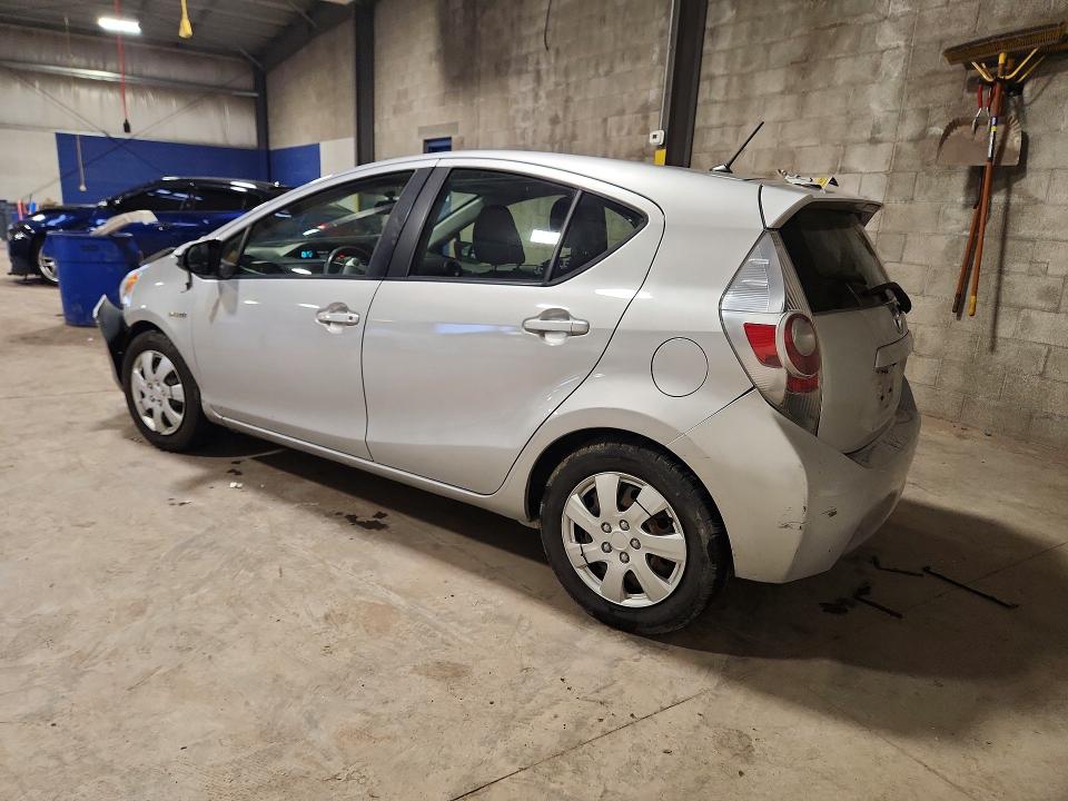 Продажа на аукционе авто 2013 Toyota Prius C, vin: JTDKDTB3XD1544723, номер лота: 69246006