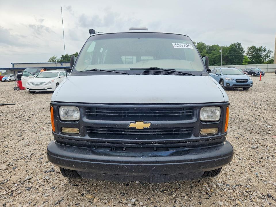 68095126 :رقم المزاد ، 1GCGG25R9X1142235 vin ، 1999 Chevrolet Express 2500 مزاد بيع