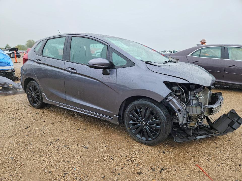 68835916 :رقم المزاد ، 3HGGK5H64JM706838 vin ، 2018 Honda Fit مزاد بيع