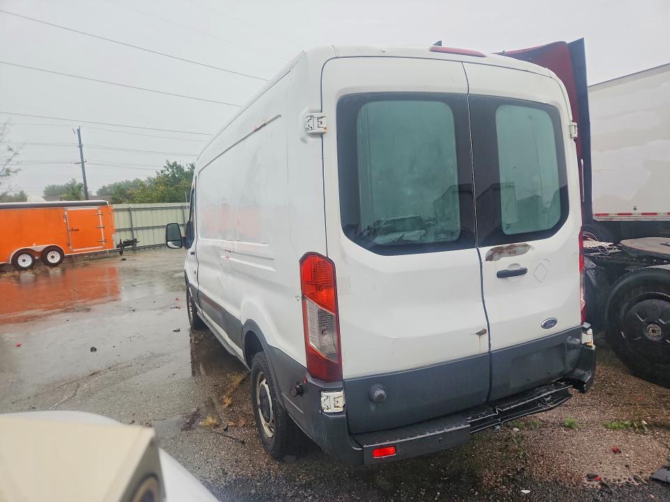 2015 Ford Transit მანქანა იყიდება აუქციონზე, vin: 1FTNR2CM1FKA90486, აუქციონის ნომერი: 61454556