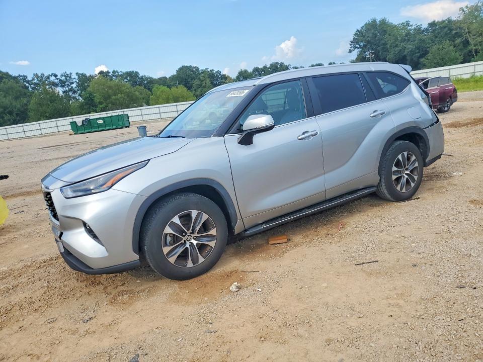 2023 Toyota Highlander მანქანა იყიდება აუქციონზე, vin: 5TDKDRAH6PS003126, აუქციონის ნომერი: 68420506