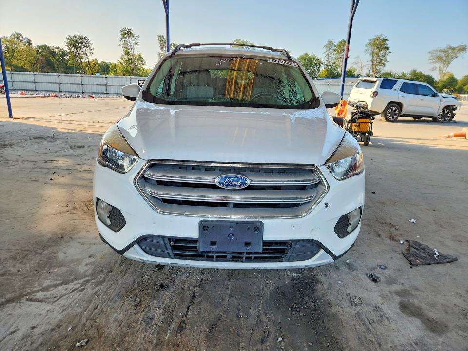 2018 Ford Escape მანქანა იყიდება აუქციონზე, vin: 1FMCU0GD6JUD38938, აუქციონის ნომერი: 70018966