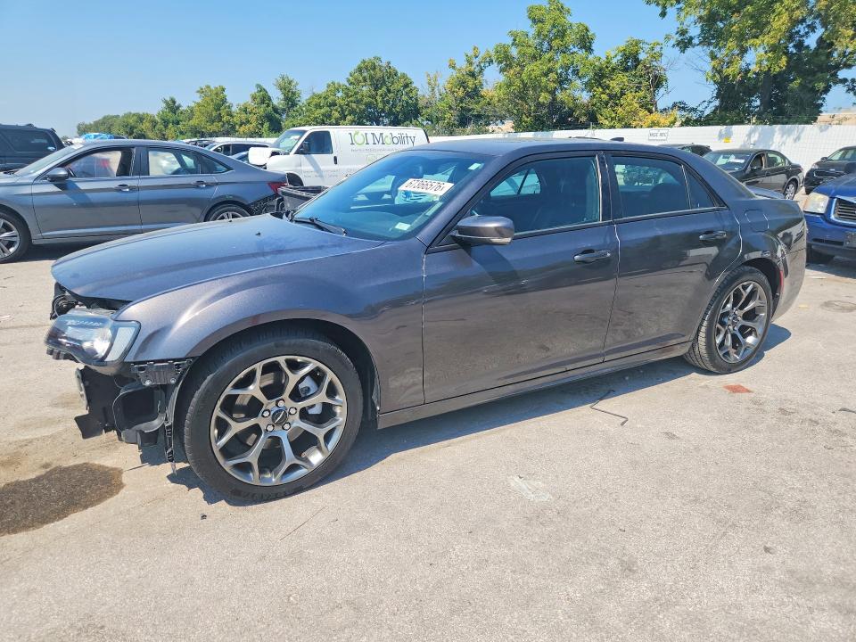 2018 Chrysler 300 მანქანა იყიდება აუქციონზე, vin: 2C3CCABT5JH276015, აუქციონის ნომერი: 67366576
