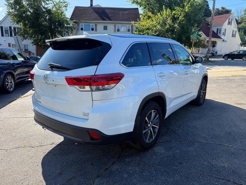 Aukcja sprzedaży 2018 Toyota Highlander, vin: 5TDJZRFH2JS808876, numer aukcji: 69137626