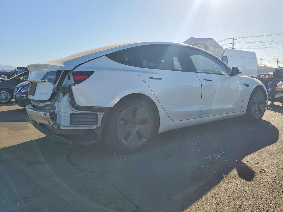 Продажа на аукционе авто 2022 Tesla Model 3, vin: 5YJ3E1EB7NF195652, номер лота: 68405516