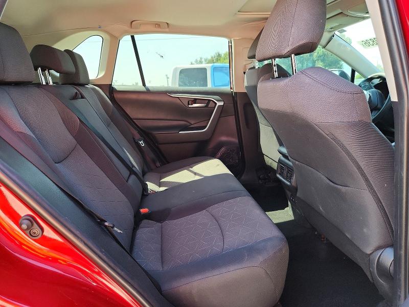 67560836 :رقم المزاد ، 2T3W1RFV2KC013086 vin ، 2019 Toyota Rav4 مزاد بيع