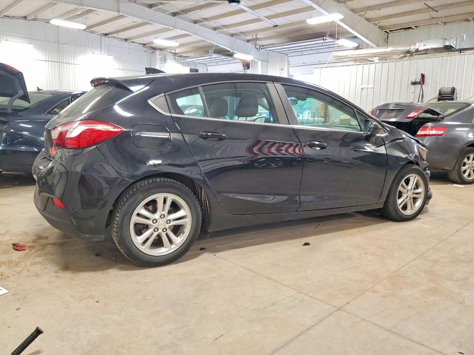 70312966 :رقم المزاد ، 3G1BE6SM6HS613640 vin ، 2017 Chevrolet Cruze مزاد بيع