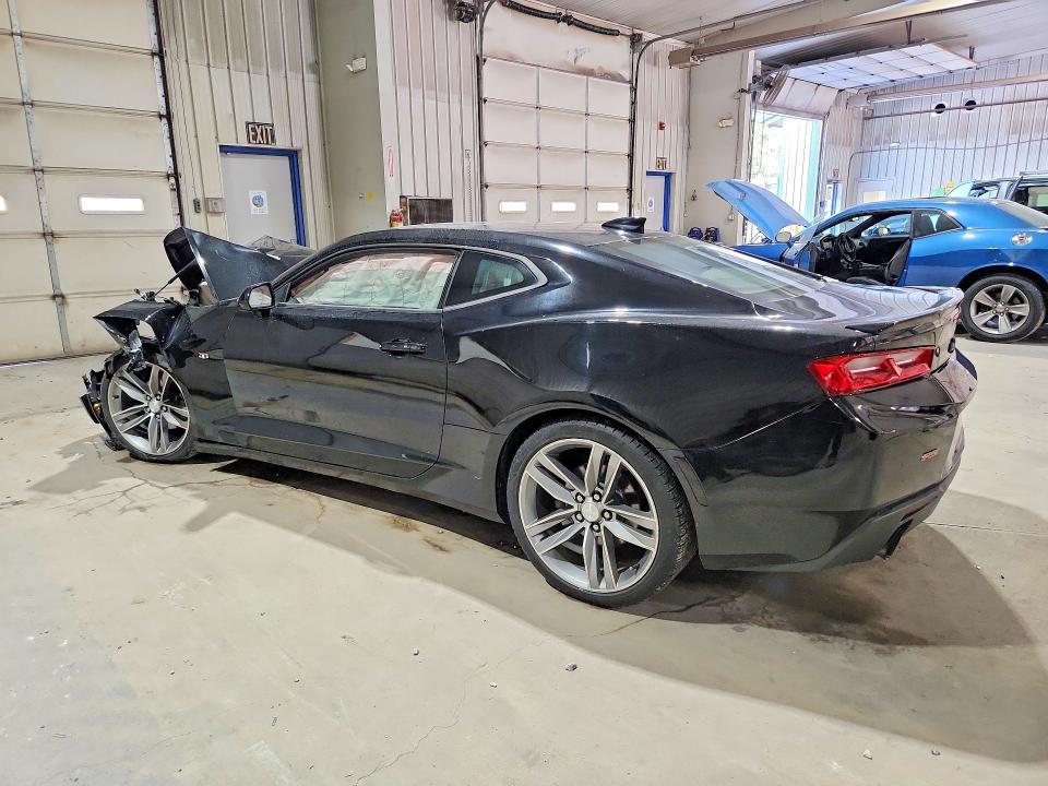 68599676 :رقم المزاد ، 1G1FB1RS1J0162633 vin ، 2018 Chevrolet Camaro مزاد بيع