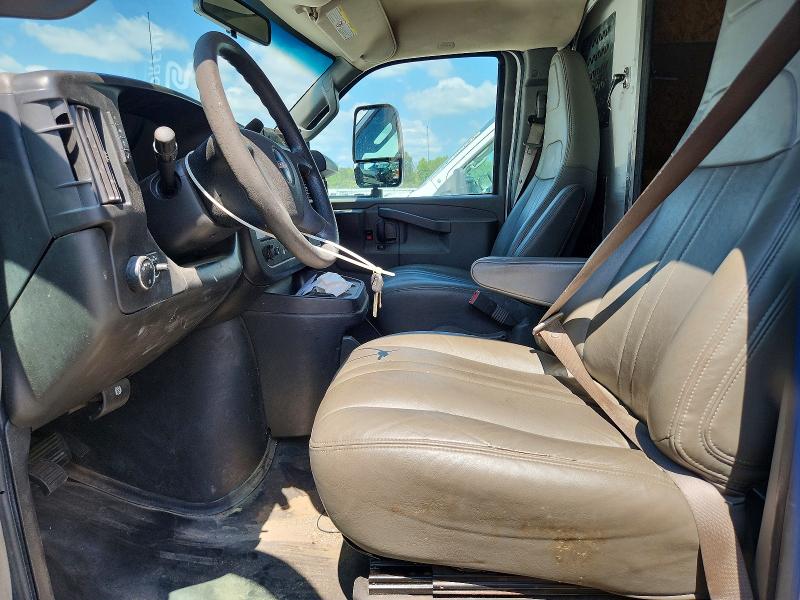 64380776 :رقم المزاد ، 1GD07RFP7J1220893 vin ، 2018 Gmc Savana مزاد بيع