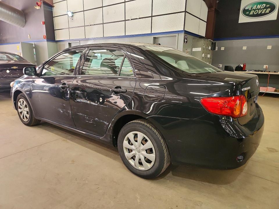 69570216 :رقم المزاد ، 2T1BU4EE2AC420231 vin ، 2010 Toyota Corolla مزاد بيع