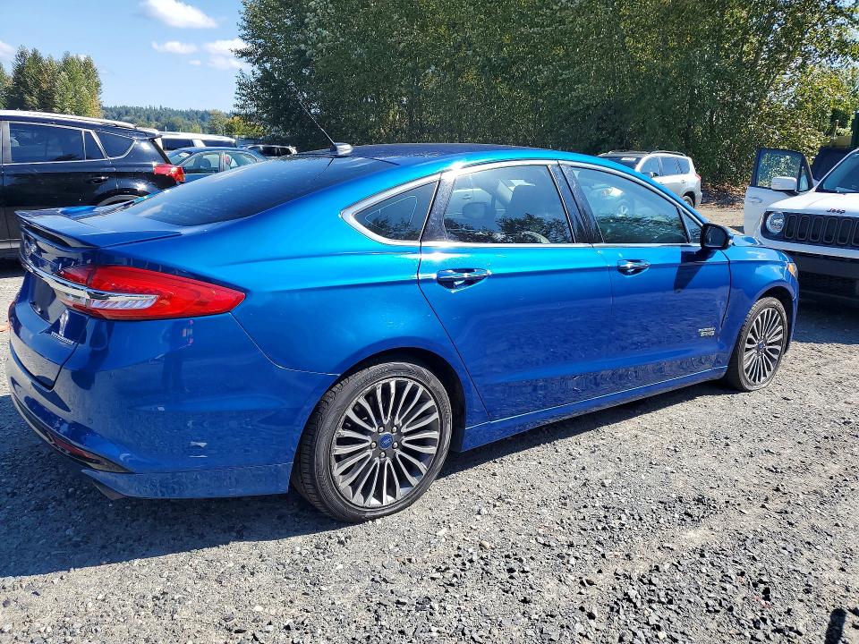 2017 Ford Fusion მანქანა იყიდება აუქციონზე, vin: 3FA6P0SU8HR209445, აუქციონის ნომერი: 68099566