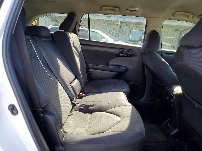 68048696 :رقم المزاد ، 5TDBBRCH7LS500246 vin ، 2020 Toyota Highlander مزاد بيع