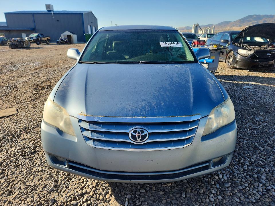 Продажа на аукционе авто 2005 Toyota Avalon, vin: 4T1BK36B45U049761, номер лота: 70146916